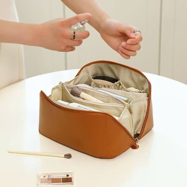 2024 Newest Custom Makeup Bag Portable PU Leather Waterproof Toiletry Pouch Travel Brush Cosmetic Bag for Women